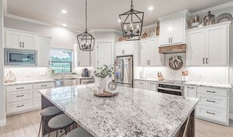 117 Shelby, Adkins, TX 78101