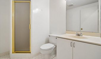 9100 ALDERSHOT Dr, Bethesda, MD 20817
