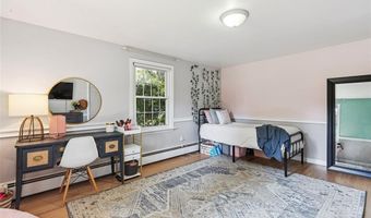 15 Birchwood Dr, Cumberland, RI 02864