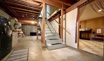 614 19th St, Cody, WY 82414