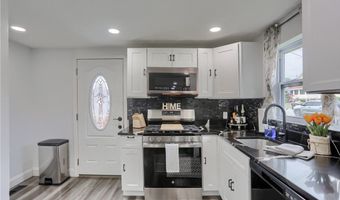 1703 Vanburen St, Aliquippa, PA 15001