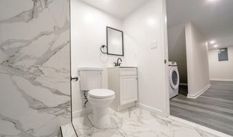 917 EMERSON St NW, Washington, DC 20011