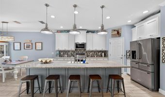 5227 ADMIRAL POINTE Dr, Apollo Beach, FL 33572