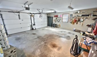 244 MILLER, Akron, PA 17501