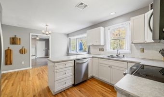 225 Bethmour Rd, Bethany, CT 06524