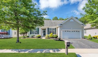 15 LILY POND Ln, Barnegat, NJ 08005