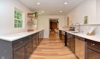 835 N Woodland Cir, Bloomfield, IN 47424