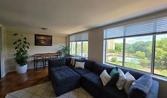 6641 WAKEFIELD Dr 511, Alexandria, VA 22307