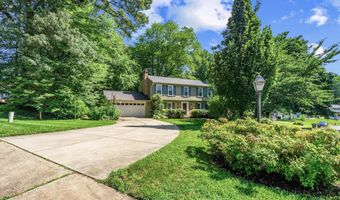 8614 BRAEBURN Dr, Annandale, VA 22003