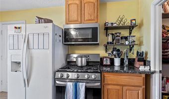 13850 Nightshade Rd, Apple Valley, CA 92307