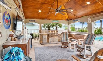 122 Bay Ct, Aransas Pass, TX 78336