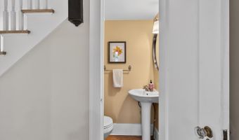 571 Providence St, Albany, NY 12208