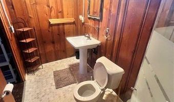 7208 Rosedale Blvd, Allen Park, MI 48101