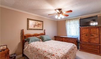 905 Roosevelt Ave, Aliquippa, PA 15001