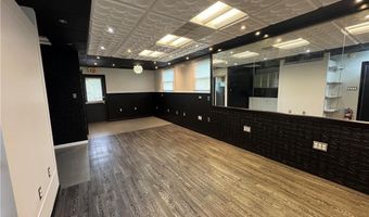 2000 Oxford Dr, Allentown, PA 18103