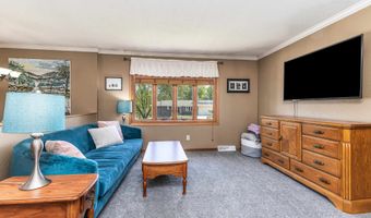 2665 Sun Rdg, Asbury, IA 52002