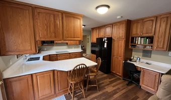 1210 N 4th St, Aberdeen, SD 57401