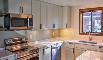 63 FAIRWAY Dr, Basye, VA 22810