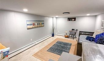 3 Pinetop Rd, Barrington, RI 02806