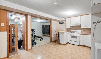 2211 Springdale NE, Alexandria, MN 56308