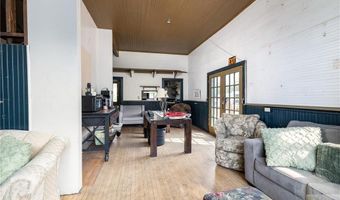30 Fishing Creek Ln, Absarokee, MT 59001