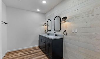 112 Tupelo St, Advance, MO 63730
