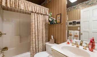 2 Turnberry Cir 113, Bedford, NH 03110