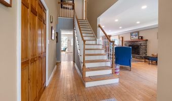 4 Spencer Rd, Hanover, NH 03755