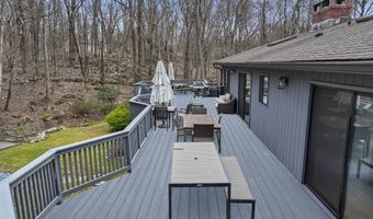 297 Cognewaugh Rd, Cos Cob, CT 06807