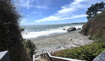Sea Breeze Way 16, Brookings, OR 97415