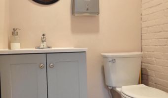 8 MAIN St, Boonsboro, MD 21713