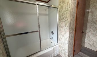 318 Penn Ave 2, Aliquippa, PA 15001