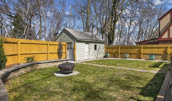 1732 Jackson Ave, Ann Arbor, MI 48103