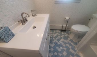 38 Summit Ave Apt 2, Albany, NY 12209