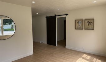 156 S Miller Ave, Albany, IN 47320