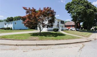 15 Blue Jay Dr, Cranston, RI 02920
