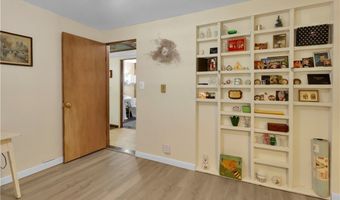 5123 4th Ave, Andover, OH 44003
