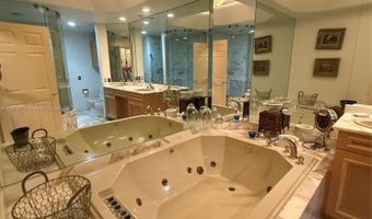 3700 Island Blvd C203, Aventura, FL 33160