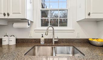 4619 28TH Rd S B, Arlington, VA 22206