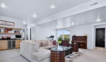 1916 S Meteor Way, Boise, ID 83712