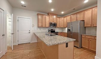 44766 TIVERTON Sq, Ashburn, VA 20147