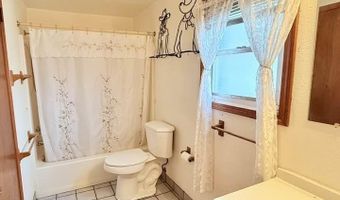 2203 Utah St, Carlsbad, NM 88220