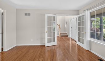 392 Sedgewood Ln, Ann Arbor, MI 48103