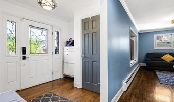 3 Grant Ave, Albertson, NY 11507