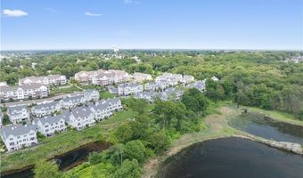 40 Kettle Point Ave, East Providence, RI 02914