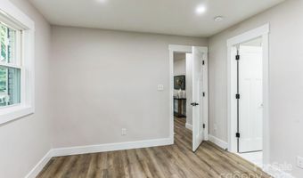 1208 Tarrington Ave, Charlotte, NC 28205