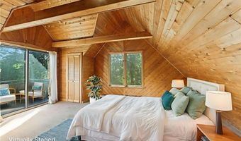 130 S Niantic Dr, Charlestown, RI 02813