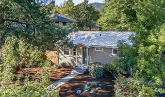 840 B St, Ashland, OR 97520