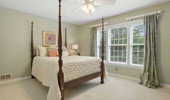 4 Brushwood Dr, Atkinson, NH 03811