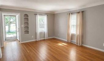 6612 Buckingham Ave, Allen Park, MI 48101